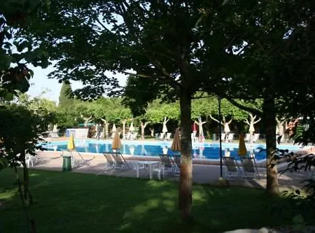 Marvin Hotel